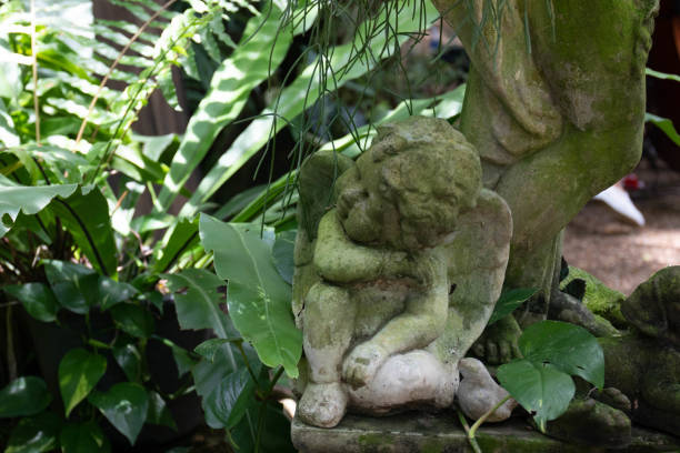 istock Figure  for  in the garden's decoration 1580946774