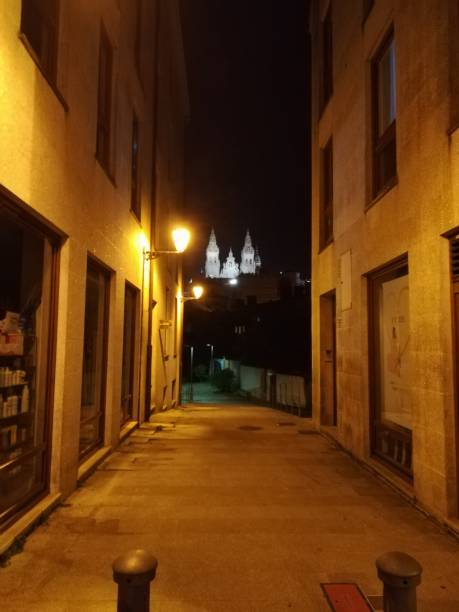 istock Alley overlooking the cathedral 1581234451