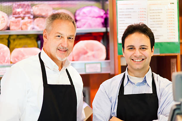 sklep spożywczy - butchers shop meat sausage store zdjęcia i obrazy z banku zdjęć