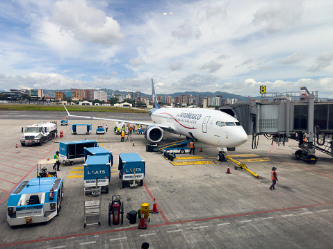 July, 28th, 2023. Guatemala, Guatemala. Plane preparing to take off. Aeromexico is one of the most important airlines in Mexico, which is located as a neighboring country to the north of Guatemala, which connects this country with the rest of the world via Mexico.
