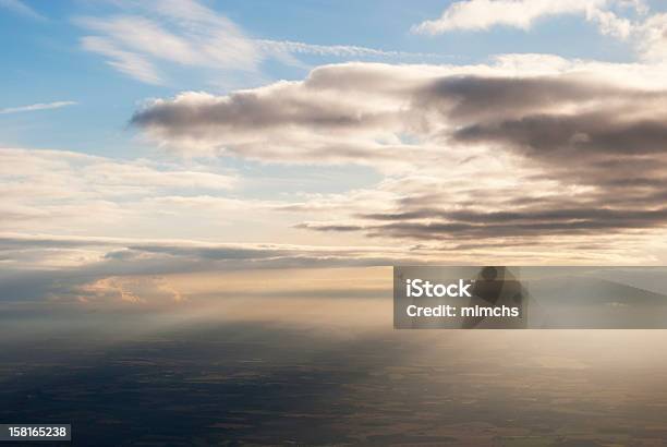 雲地球上 - ドラマチックな空模様のストックフォトや画像を多数ご用意 - ドラマチックな空模様, バケーション, ヨーロッパ