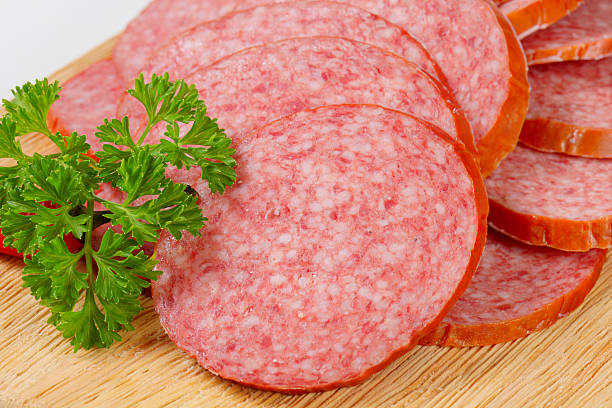 スライスのサラミ - thin portion salami meat ストックフォトと画像