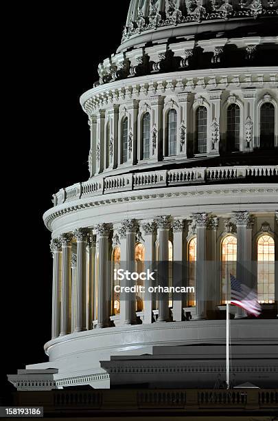 Washington Dc Us Capitol Building Dome Detalle En La Noche Foto de stock y más banco de imágenes de Edificio del Capitolio - Washington DC