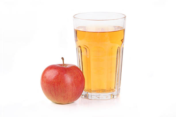 suco de maçã fresco - healthy eating food and drink indoors studio shot - fotografias e filmes do acervo