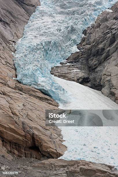 Photo libre de droit de Glacier De Jostedal banque d'images et plus d'images libres de droit de Balestrand - Balestrand, Beauté de la nature, Caillou