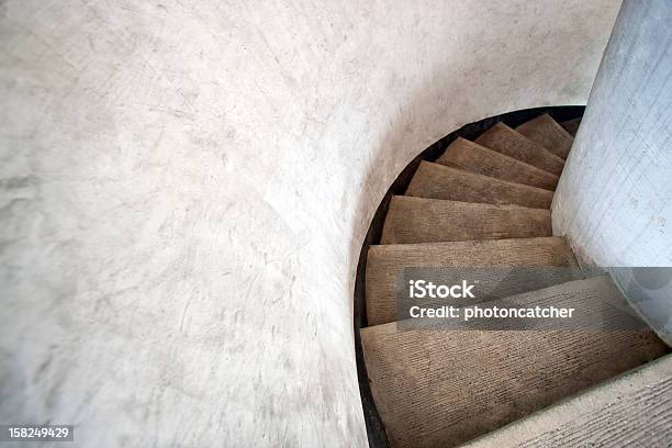 Photo libre de droit de Escalier En Colimaçon banque d'images et plus d'images libres de droit de Architecture - Architecture, Béton, Escalier