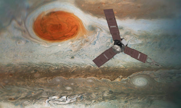 la nave espacial juno se lanzó a bordo de un cohete atlas v-551 el 5 de agosto de 2011. y llegó a júpiter el 4 de julio de 2016, después de cinco años, "elementos de esta imagen proporcionados por la nasa" - magnetosphere fotografías e imágenes de stock