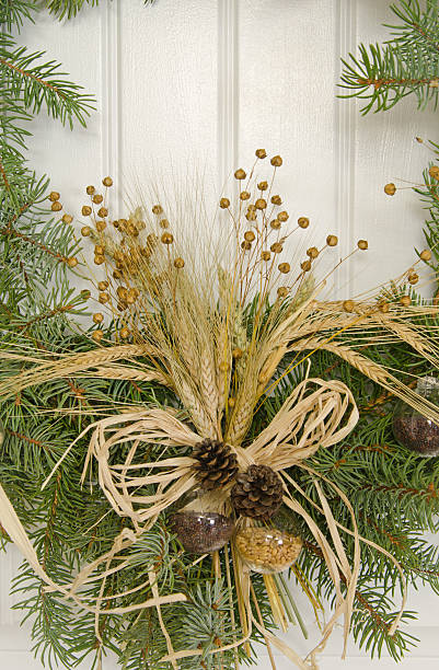 istock Country Christmas centerpiece from a wreath 158290345