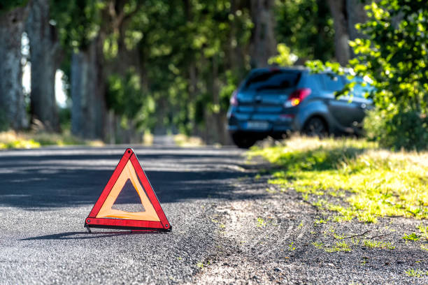 istock car breakdown on a country road 1582910819