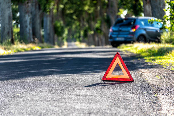 istock car breakdown on a country road 1582914205