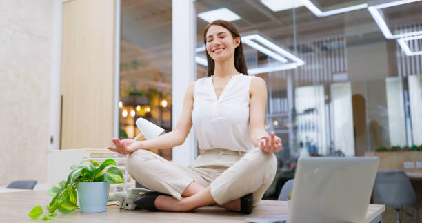 woman do meditation in office