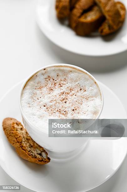 Filiżanka Do Kawy Z Cantuccini - zdjęcia stockowe i więcej obrazów Bez ludzi - Bez ludzi, Biały, Biscotti di Prato