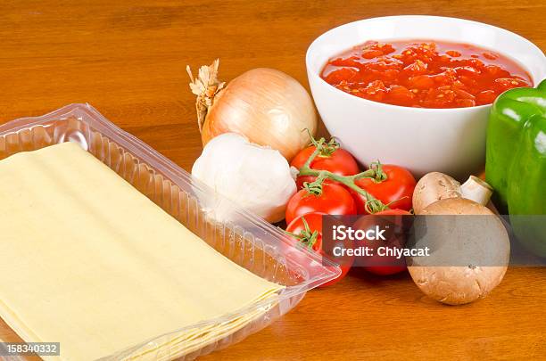Lasagne Ingredienti - Fotografie stock e altre immagini di Aglio - Alliacee - Aglio - Alliacee, Alimentazione sana, Ambientazione interna