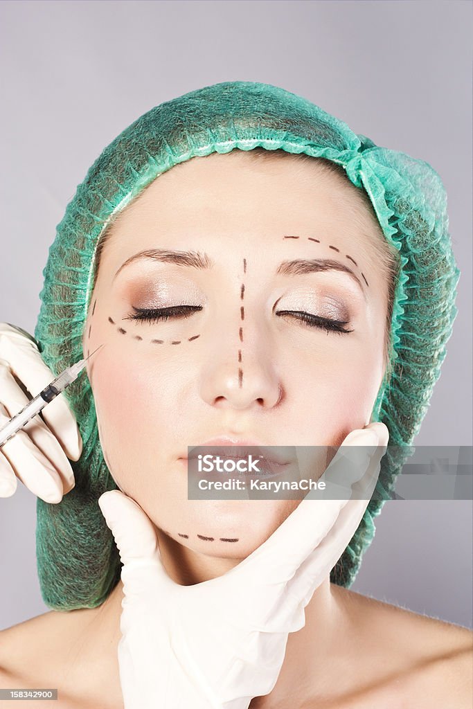 Schöne Junge Frau mit perforation-Linien - Lizenzfrei Arzt Stock-Foto