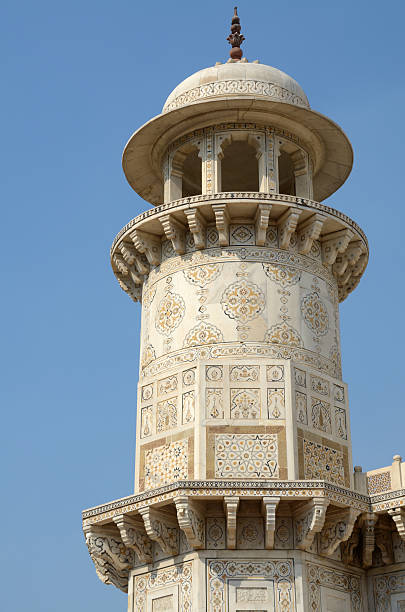istock minaret of Itimad ud Daulah tomb 158345524