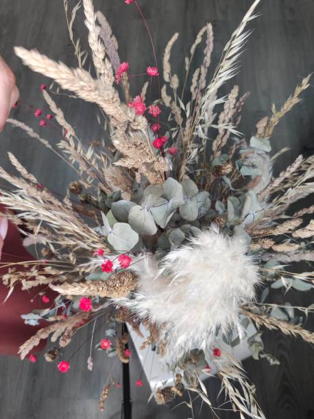 dried flower bouquet