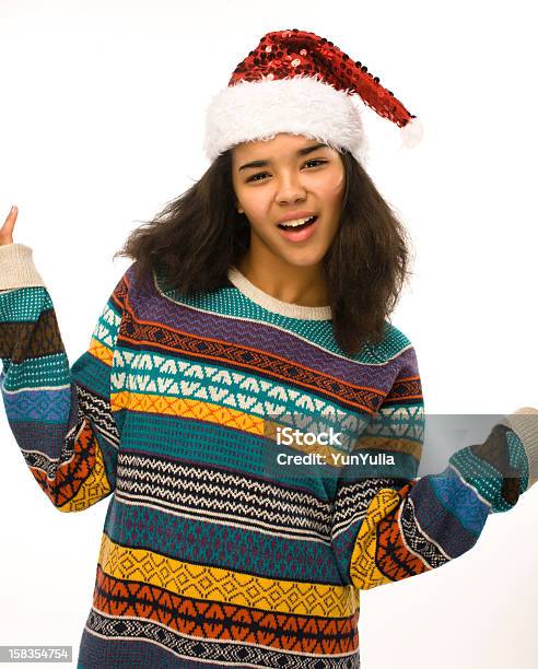 Ragazza Carina In Cappello Rosso Isolato Santas - Fotografie stock e altre immagini di Adulto - Adulto, Affari, Afro