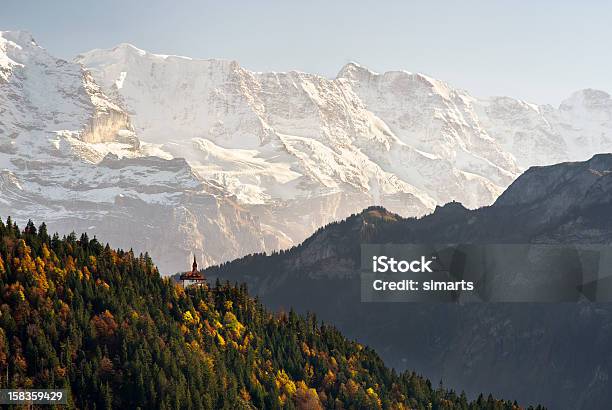 Góra Zamieszkania - zdjęcia stockowe i więcej obrazów Alpy - Alpy, Berneński Oberland, Bez ludzi