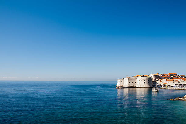 istock Sunrise over the Dubrovnik old town 158362346