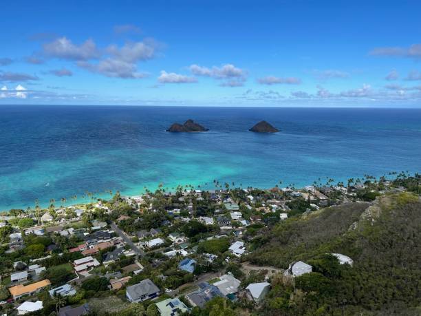 istock View from the Pillbox trail, Oahu, Hawaii 1583869849