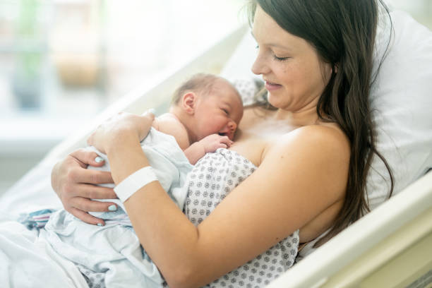 istock Skin-to-Skin with Mom 1583963573