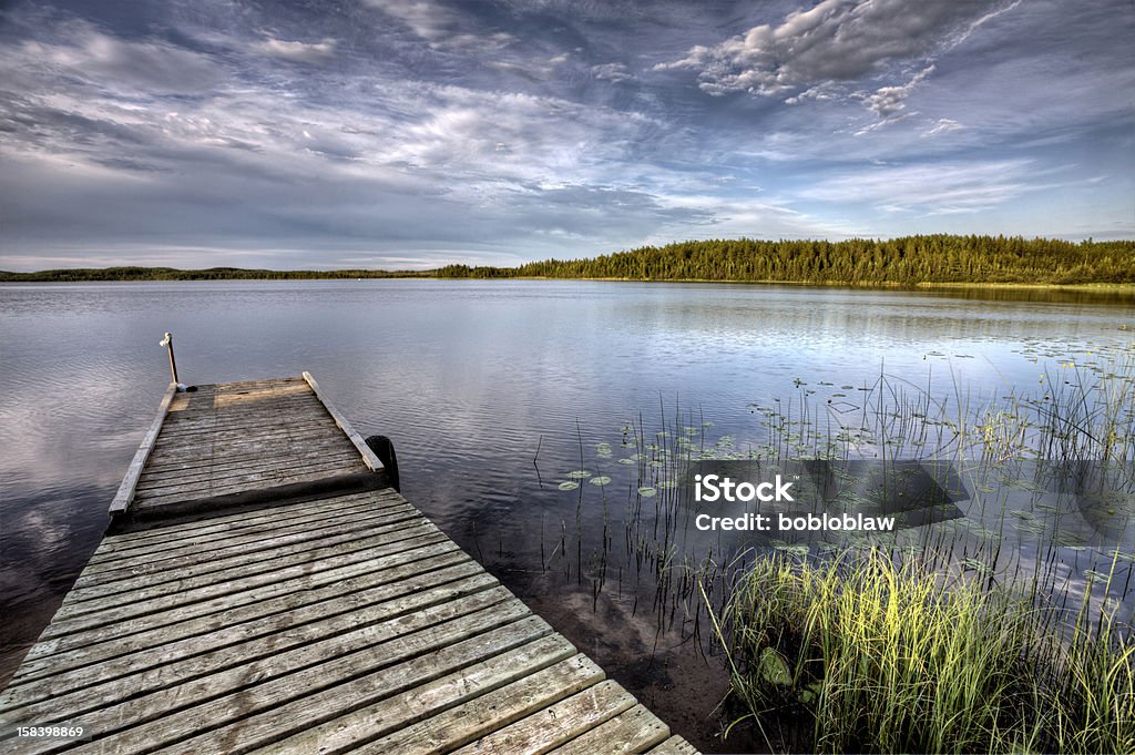 Norte de Saskatchewan lago - Foto de stock de Saskatchewan royalty-free