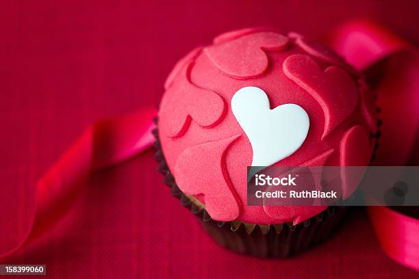 Valentine Cupcake Stock Photo - Download Image Now - Baked, Cake, Copy Space