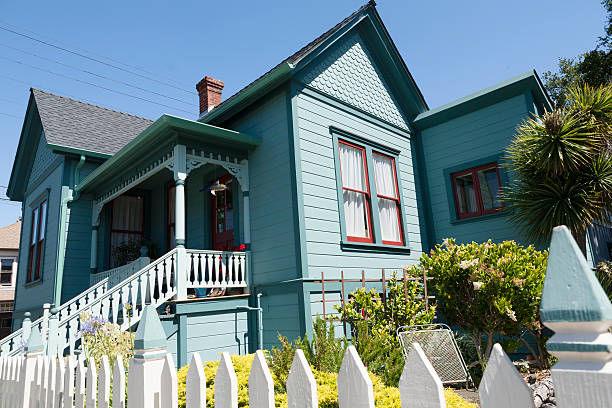 California Victorian A typical historic Victorian House found in Pacific Grove, California pacific grove stock pictures, royalty-free photos & images