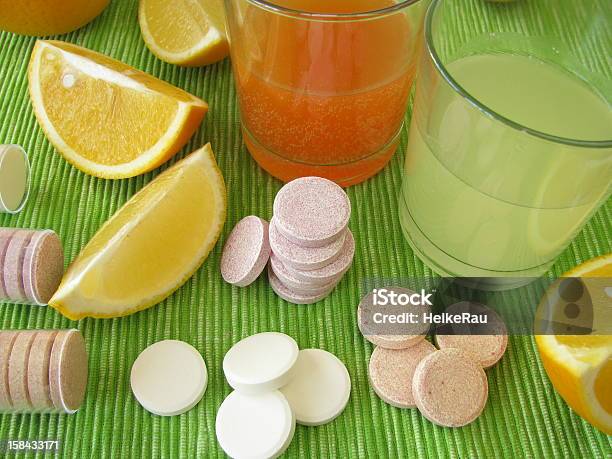 Limonata Compresse Con Vitamine - Fotografie stock e altre immagini di Acido ascorbico - Acido ascorbico, Acqua, Acqua potabile