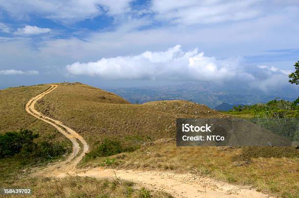 Ruta De Montaña Foto de stock y más banco de imágenes de Aire libre - Aire libre, América Central, Carretera de tierra
