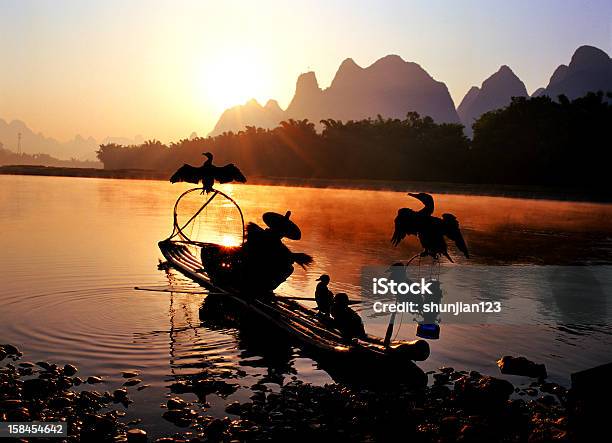 Comincia La Mattino - Fotografie stock e altre immagini di Acqua - Acqua, Ambientazione esterna, Ambientazione tranquilla