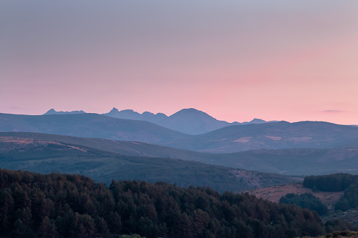 Silhouette of the peaks of the formation of the circus of Gredos, the Almanzor peak stands out for its height.