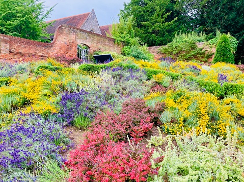 Dreamy English gardens in fantasy in Reading, England