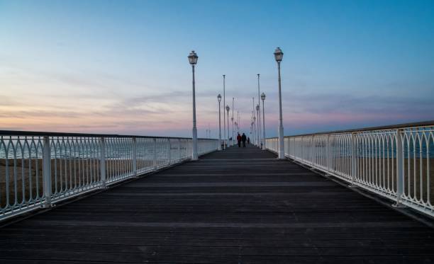 istock The path to the sea 1585369631