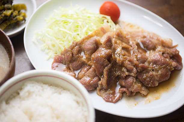 日本料理「ポーク shogayaki （豚の生姜焼き) - トースト ストックフォトと画像