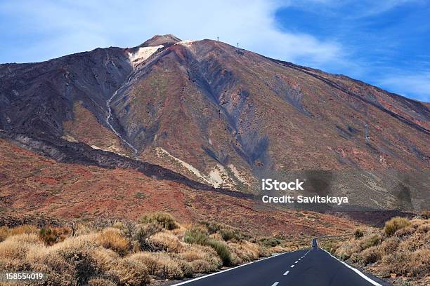 Volcán Del Teide Tenerife Foto de stock y más banco de imágenes de Acantilado - Acantilado, Aire libre, Amarillo - Color