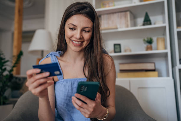 istock Woman shopping online 1585606170