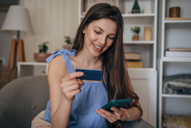 istock Woman shopping online 1585606713