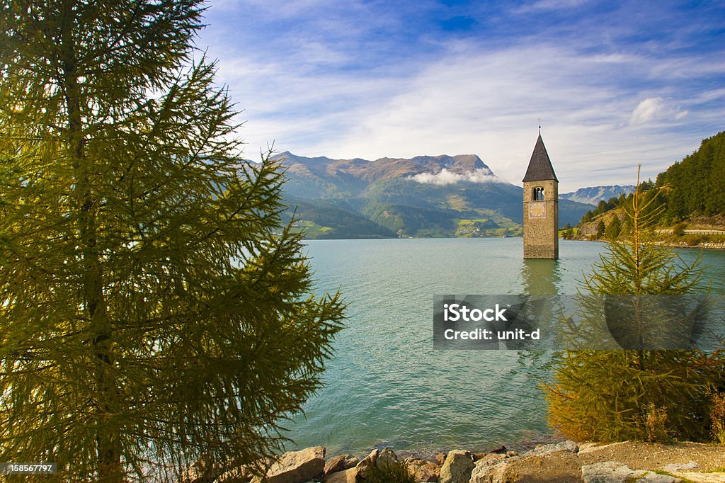 레이브 Reschen, tower of the 성큰 교회 Altgraun - 로열티 프리 Bergsee - Mecklenburg-Vorpommern 스톡 사진