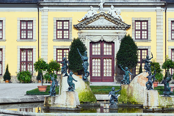 バロックオレンジ温室、新しいギャラリー棟 - herrenhäuser gärten ストックフォトと画像