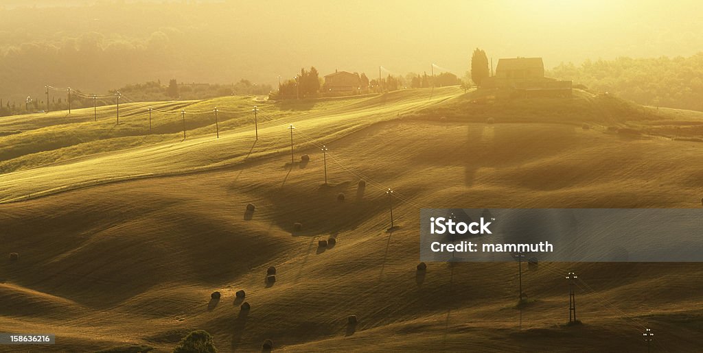 Nascer do sol na Toscana - Foto de stock de Geração de Combustível e Energia royalty-free