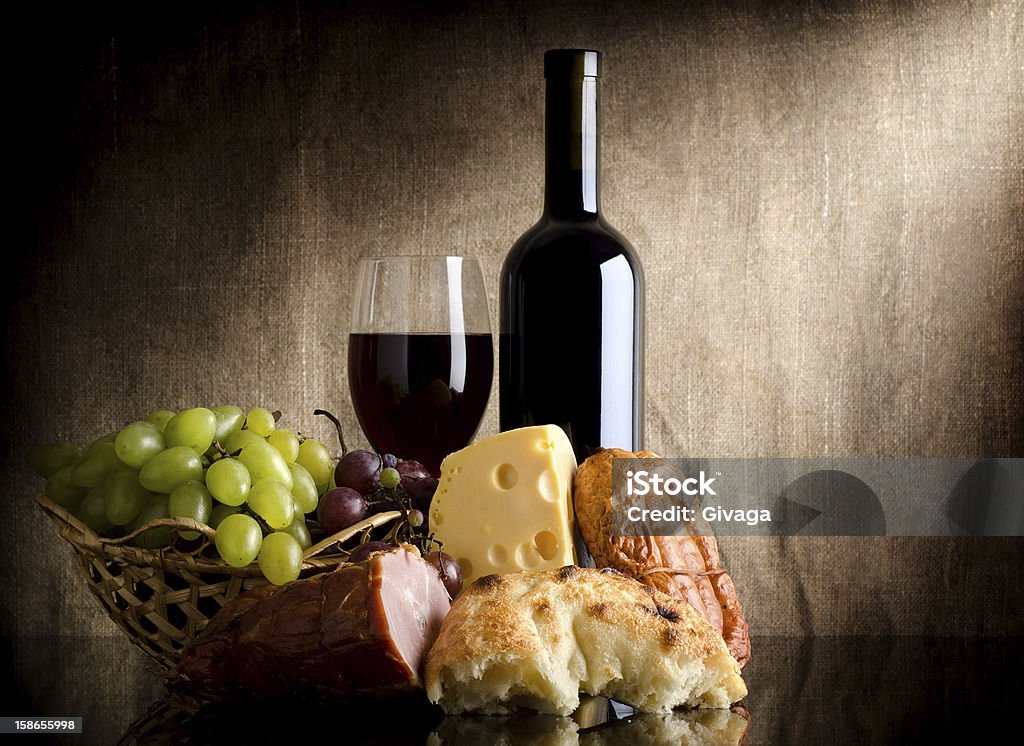 Butelka wina i żywności - Zbiór zdjęć royalty-free (Ser)
