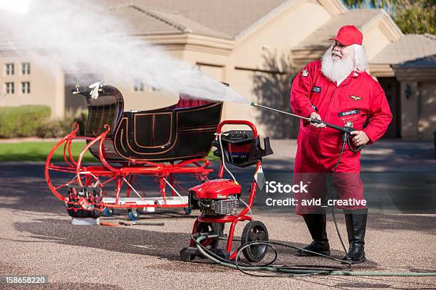 Real Santa Waschen Schlitten Stockfoto und mehr Bilder von Weihnachtsmann - Weihnachtsmann, Schlitten - Tierantrieb, Weihnachten