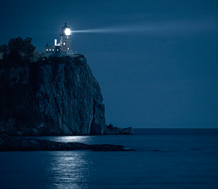 Split Rock Lighthouse with the beacon ove rthe water