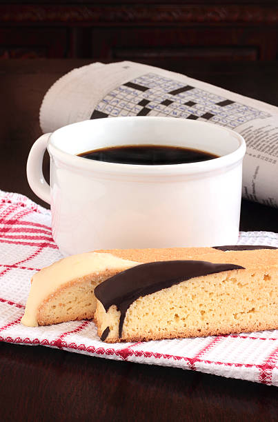 café e biscoitos - non alcoholic beverage comfort food snack dining table imagens e fotografias de stock