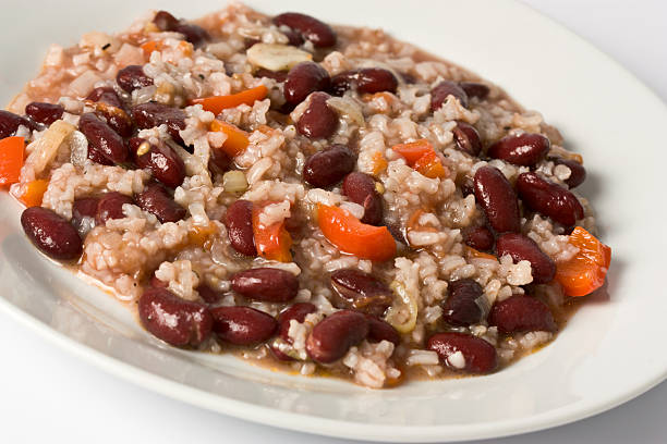 risotto con fagiolini - clipping path rice white rice basmati rice foto e immagini stock