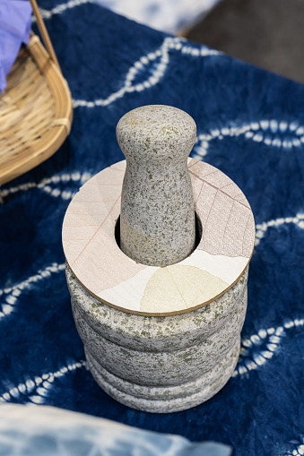 Mortar and Pestle Grinding