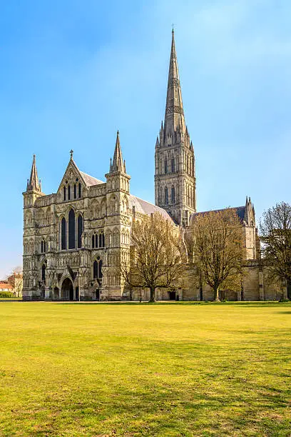 Photo of Salisbury Cathedral Front view, South England