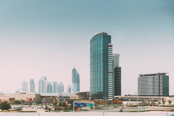 dubai marina port, uae, united arab emirates - may 28, 2021: hotel intercontinental dubai marina, an ihg hotel. view of high-rise buildings of residential district in dubai marina in sunny day. urban background - famous place dubai marina editorial united arab emirates imagens e fotografias de stock