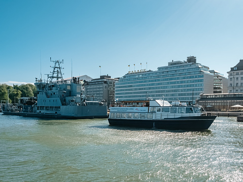 The Royal Fleet Auxiliary ship “Mounts Bay” moored at Greenwich Ship Tier Buoys, Greenwich, Greater London on the occasion of the Platinum Jubilee of Her Majesty Queen Elizabeth II. She is a Bay-Class auxiliary landing ship dock, named after Mounts Bay in Cornwall. She provides logistical support to the Royal Navy and facilitates amphibious operations by offloading troops when required.